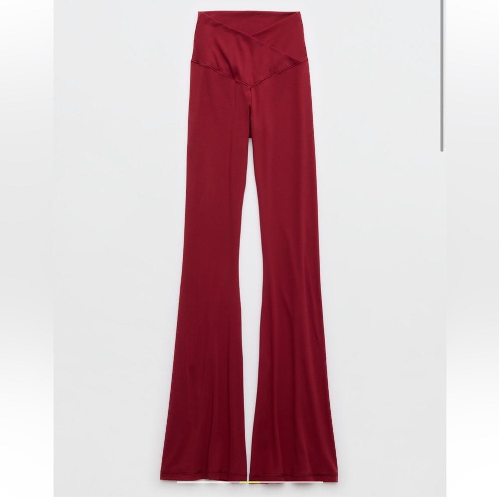 Aerie Real Me High Waisted Crossover Flare Legging in Cherry Tart sized Medium